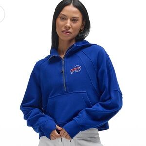 Ladies Buffalo Bills Lululemon Scuba 1/2 Zip Hoodie, Size XS/S
